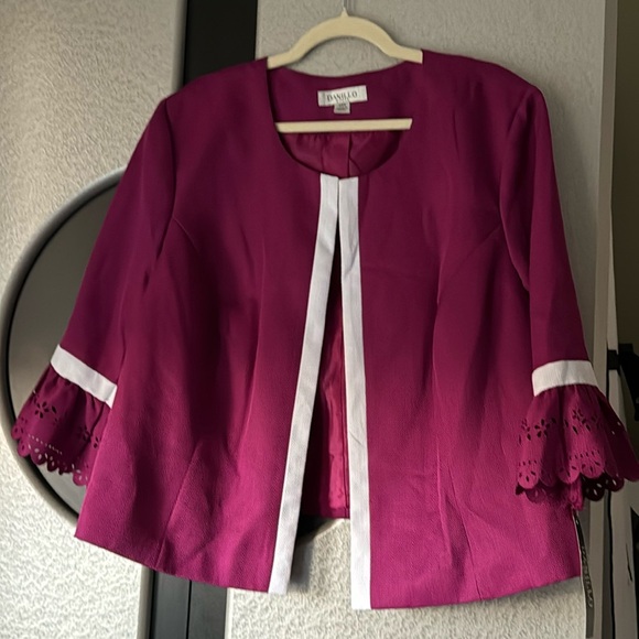 Danillo Jackets & Blazers - NWT Danillo Blazers & Suit Jackets for Women Size 24